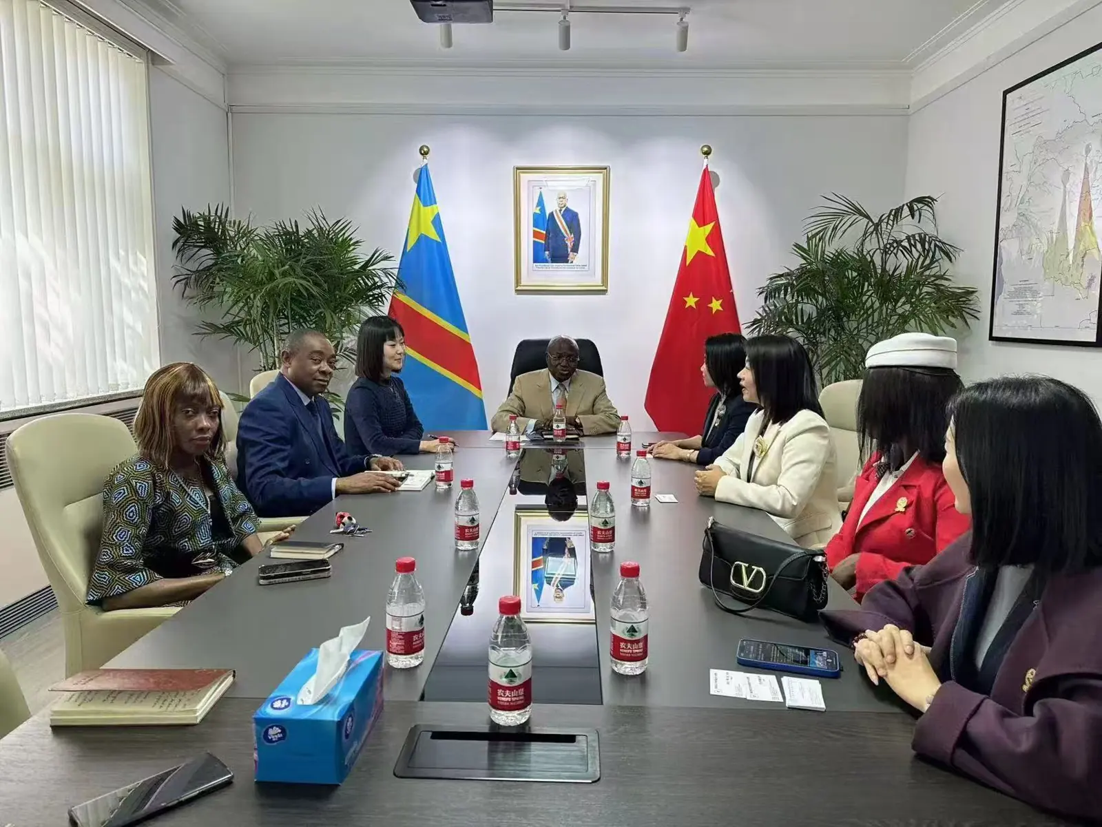 GFWE representatives visit the DRC Embassy in China