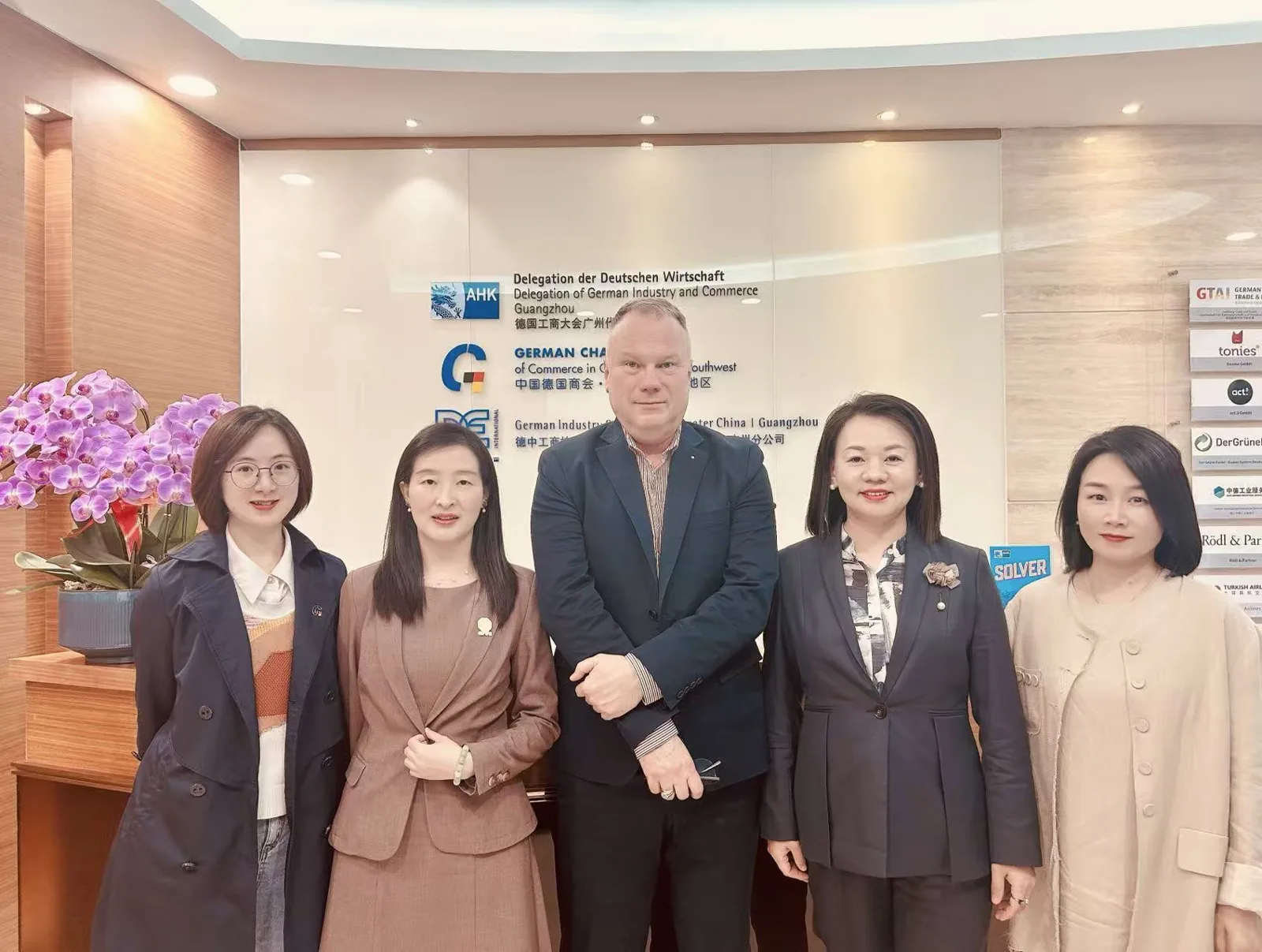 GFWE representatives with Mr. Martin Klose, Executive Director and Board Member of the German Chamber of Commerce in China – South & Southwest, in Guangzhou